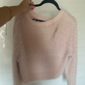 Super cute pink long sleeve-kendall and Kylie